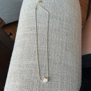 Never worn Kendra Scott mother of pearl stone necklace with gold chain